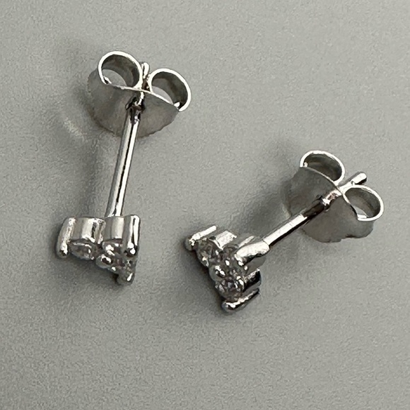 Sterling Silver Rhodium Finish Diamond Flower Ear Studs - Picture 6 of 12